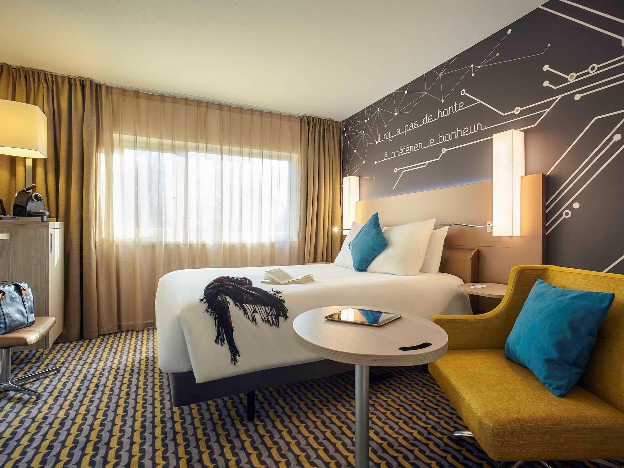 Mercure Paris Sud Les Ulis-Courtaboeuf Ngoại thất bức ảnh