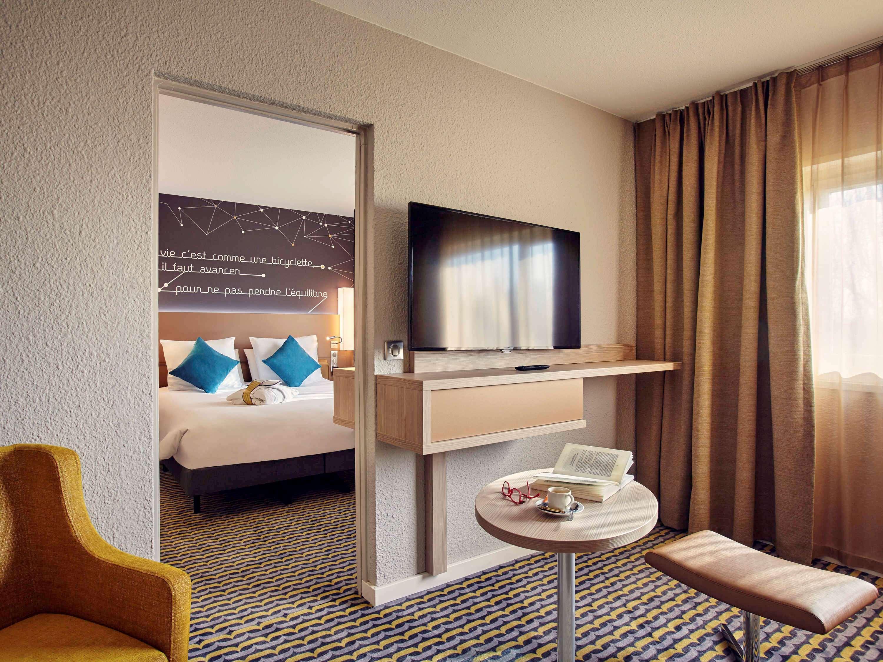 Mercure Paris Sud Les Ulis-Courtaboeuf Ngoại thất bức ảnh