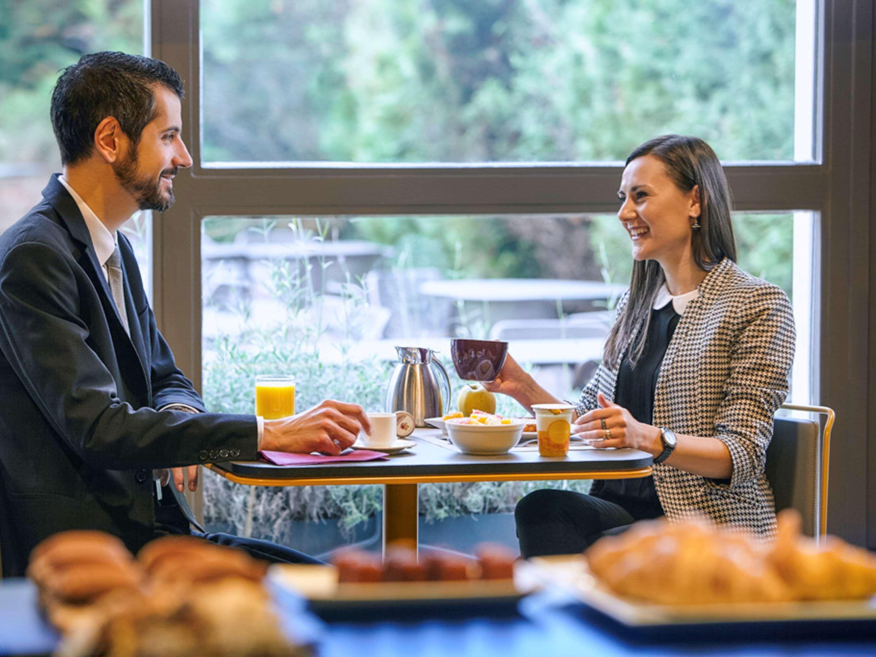 Mercure Paris Sud Les Ulis-Courtaboeuf Ngoại thất bức ảnh